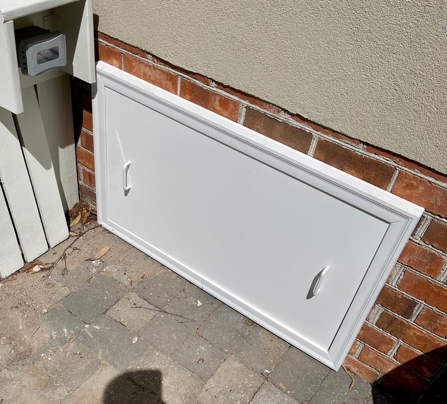 Cathmer Crawlspace Door, Overlay Install 20"x32"